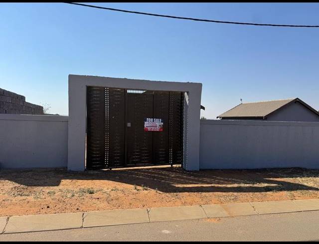 2 BEDROOM HOUSE FOR SALE IN TOEKOMSRUS